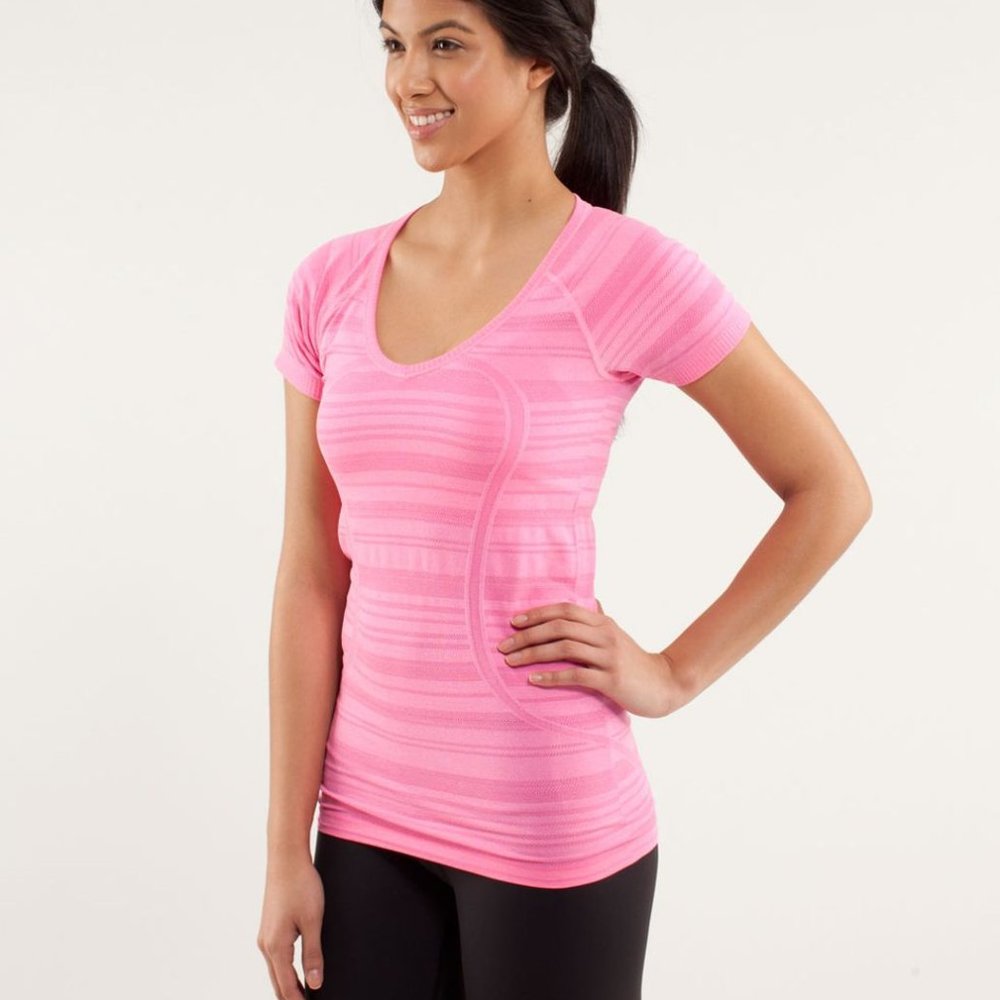Lululemon Run: Swiftly Tech V Neck- pink